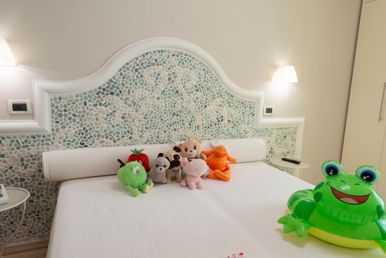 Hotel Dino Сан-Бенедетто-дель-Тронто Екстер'єр фото