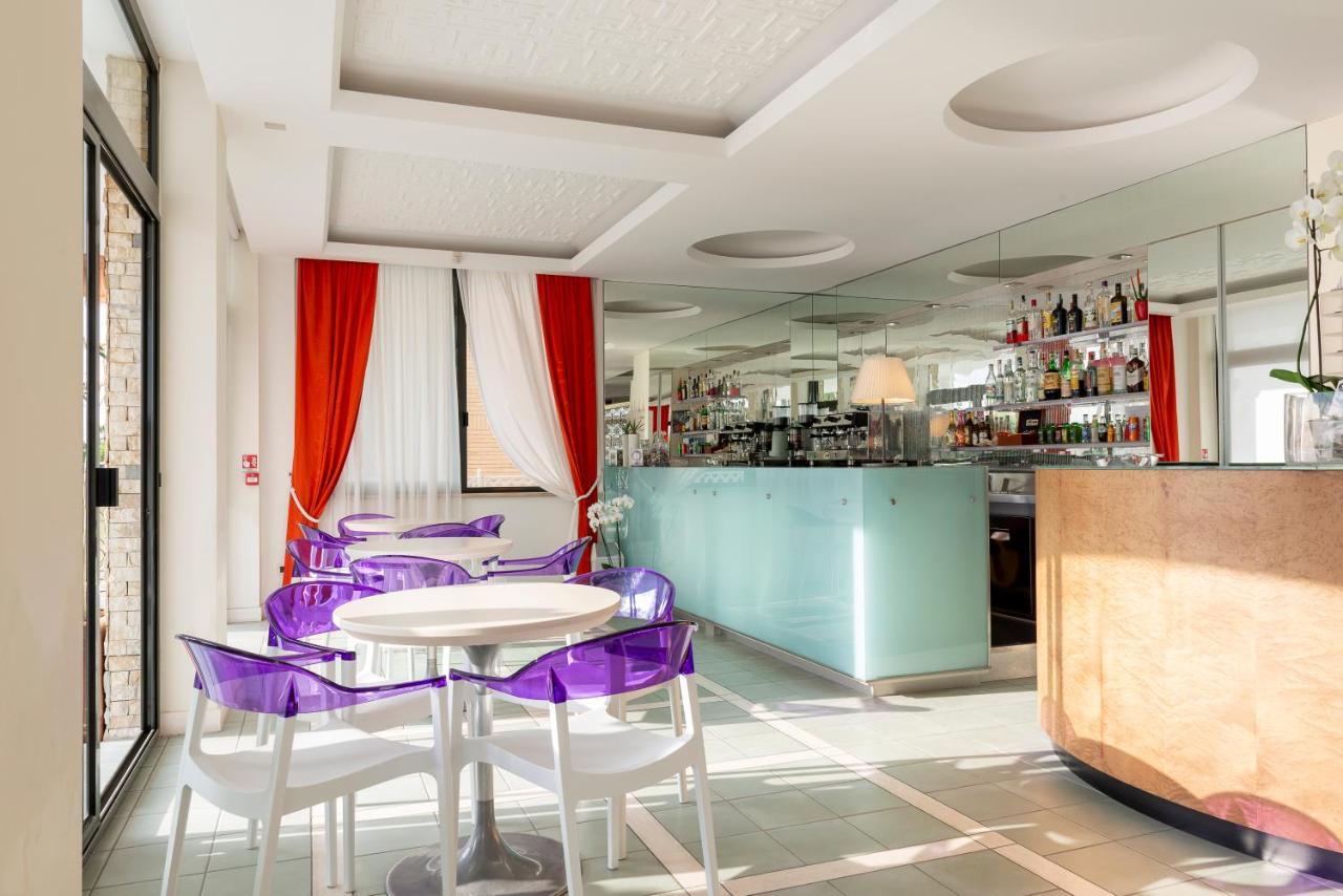 Hotel Dino Сан-Бенедетто-дель-Тронто Екстер'єр фото